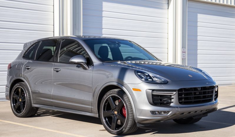 2018 Porsche Cayenne GTS full