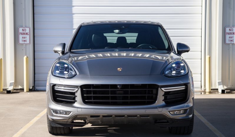 2018 Porsche Cayenne GTS full