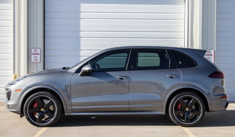 2018 Porsche Cayenne GTS full