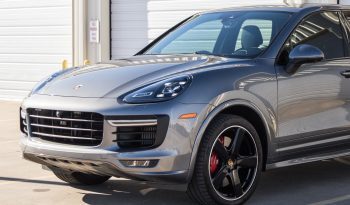 2018 Porsche Cayenne GTS full