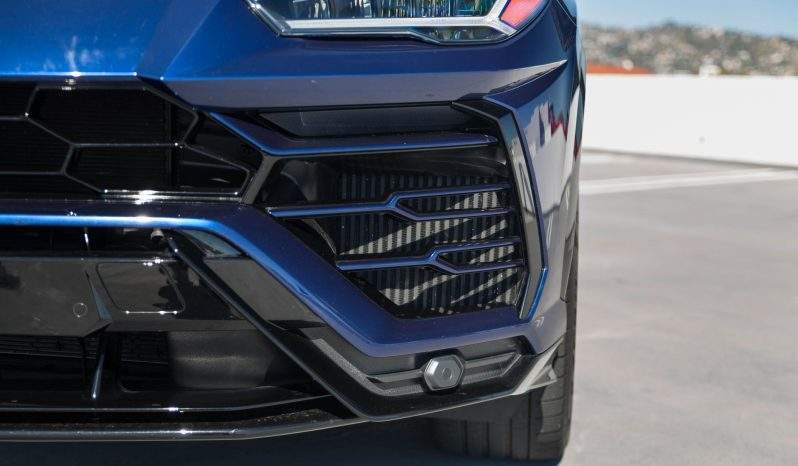 2021 Lamborghini Urus full