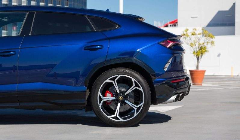 2021 Lamborghini Urus full