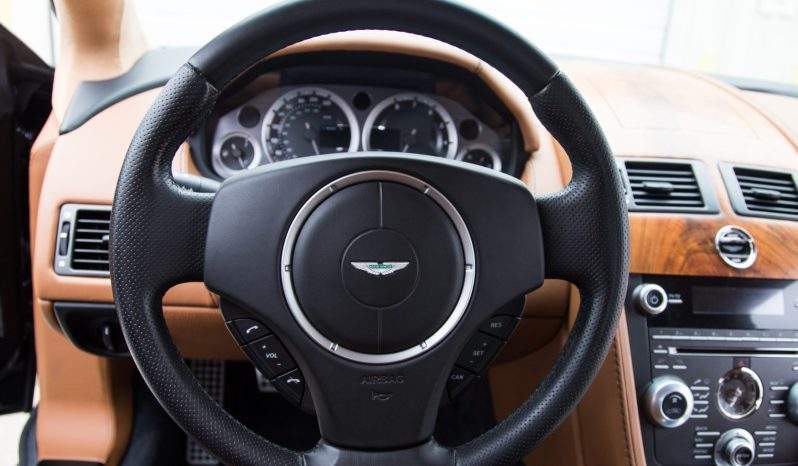 2012 Aston Martin V8 Vantage Roadster full